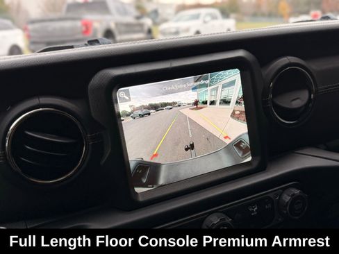 Used 2022 Jeep Gladiator Overland image 44