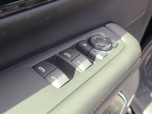 New 2026 Chevrolet Suburban LT w/ Comfort Package RWD image 19
