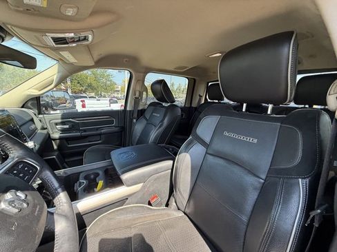 Used 2020 RAM 3500 Laramie image 15