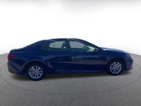 Used 2025 Toyota Camry LE image 16