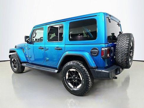 Used 2020 Jeep Wrangler Unlimited Sahara w/ Uconnect 4C Nav & Sound Group image 5