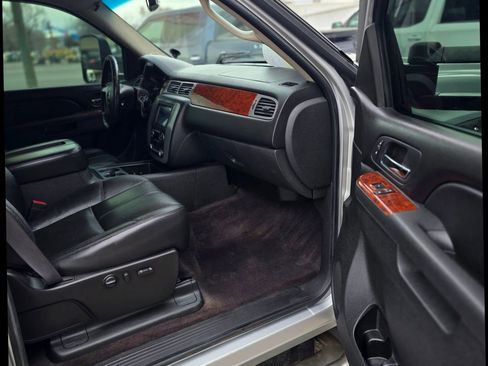 Used 2011 GMC Sierra 3500 SLT image 10