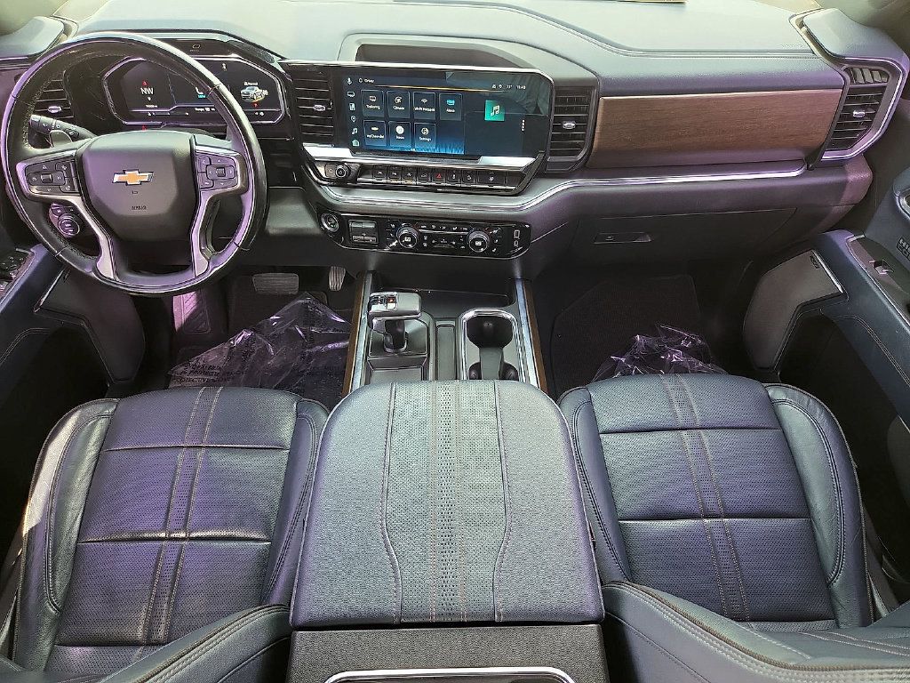 Used 2024 Chevrolet Silverado 1500 High Country w/ Technology Package AWD/4WD image 13