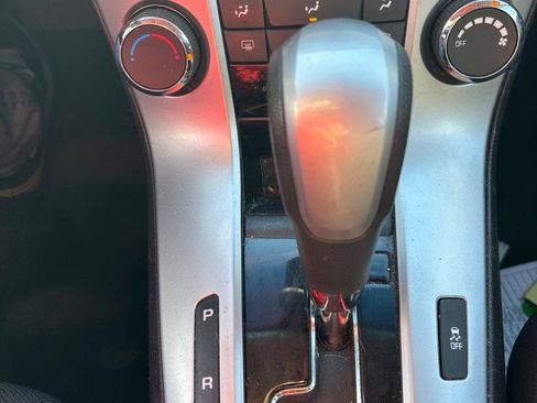 Used 2016 Chevrolet Cruze LT w/ Sun And Sound Package image 15