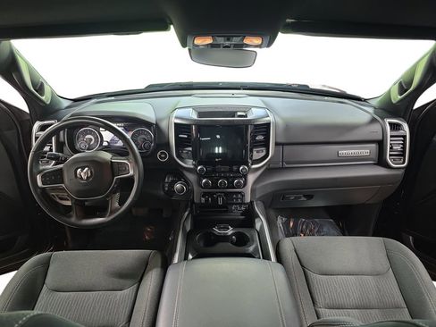 Used 2022 RAM 1500 Big Horn AWD/4WD image 9