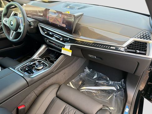 New 2026 BMW X6 M60i image 14