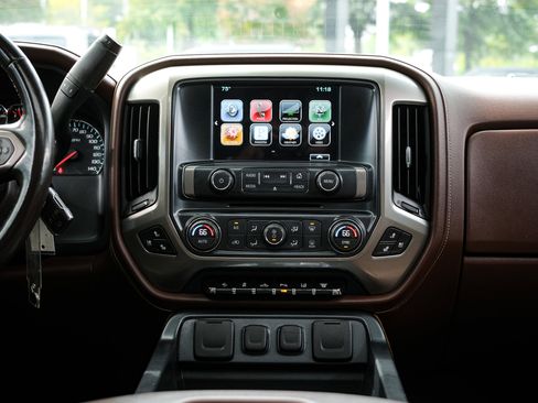 Used 2016 Chevrolet Silverado 2500 High Country w/ Duramax Plus Package image 30