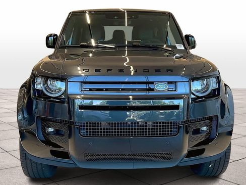 New 2024 Land Rover Defender 90 V8 image 5