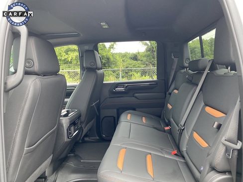 Used 2025 GMC Sierra 2500 AT4 image 22