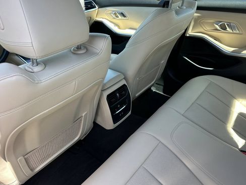 Used 2022 BMW 330i Sedan w/ Premium Package RWD image 16