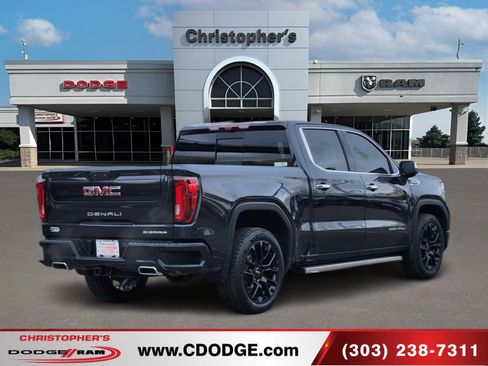 Used 2023 GMC Sierra 1500 Denali w/ Technology Package AWD/4WD image 3