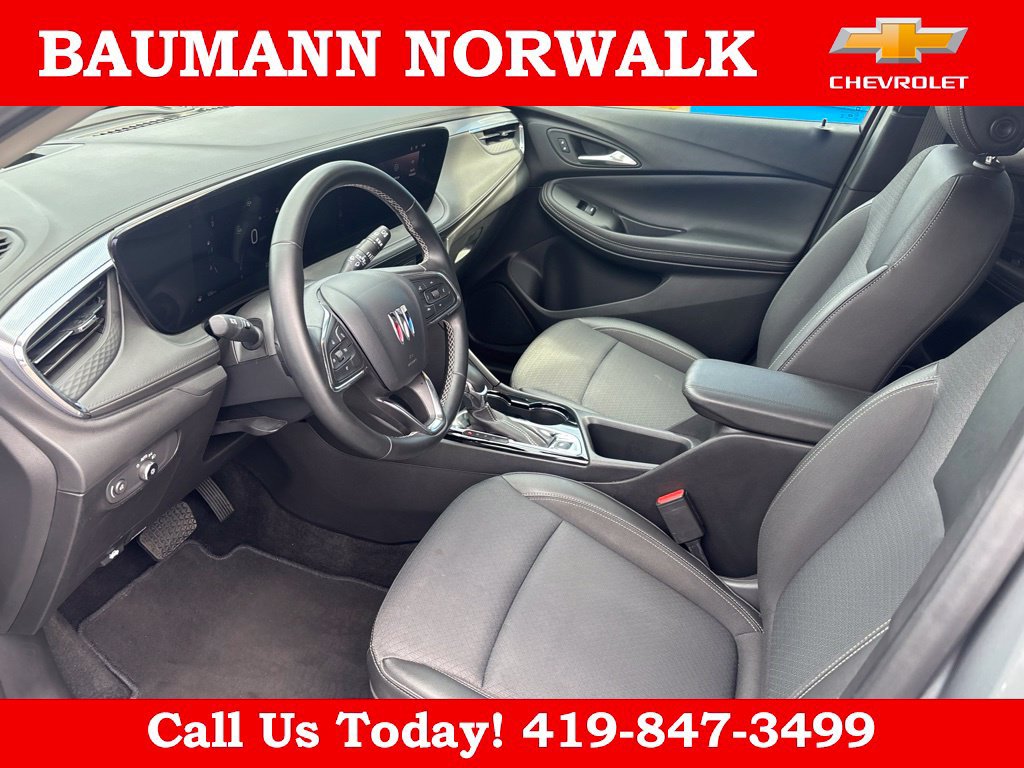 Used 2025 Buick Encore GX Preferred FWD image 18