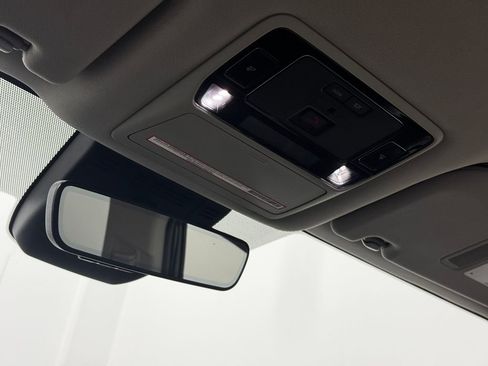 Used 2024 Toyota Grand Highlander AWD image 30
