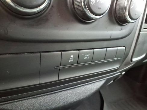 Used 2013 RAM 1500 Express image 19