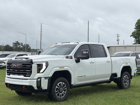 Used 2024 GMC Sierra 2500 AT4 w/ AT4 Premium Plus Package AWD/4WD image 14