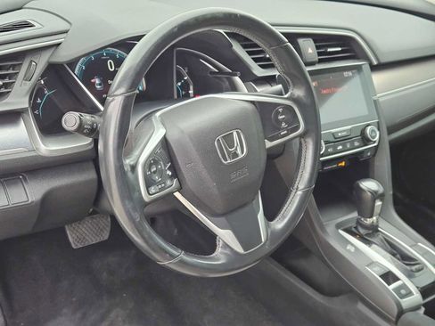 Used 2018 Honda Civic EX-T image 2