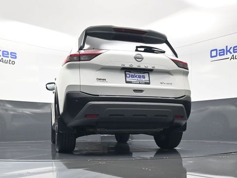 Used 2023 Nissan Rogue SV image 42