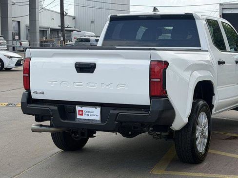 Certified 2024 Toyota Tacoma SR AWD/4WD image 7
