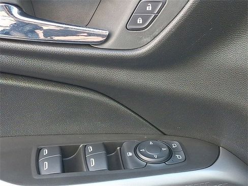 Used 2024 Chevrolet Trax RS w/ Driver Confidence Package image 20