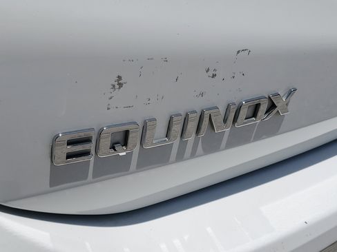 Used 2020 Chevrolet Equinox LT w/ LPO, Floor Liner Package image 8