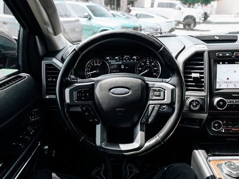 Used 2019 Ford Expedition Max Platinum AWD/4WD image 28