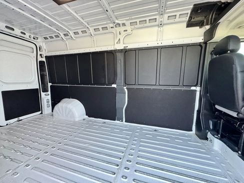 Used 2026 RAM ProMaster 2500 w/ Convenience Group FWD image 28