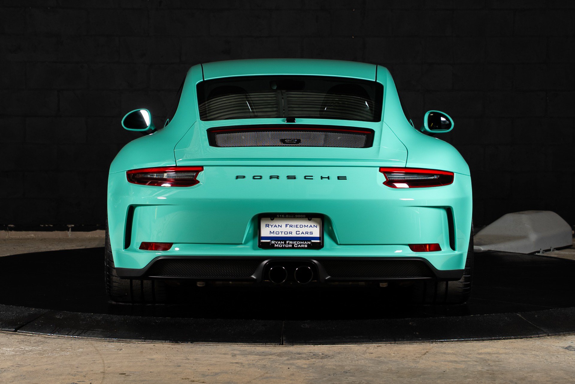 Used 2018 Porsche 911 GT3 RWD image 13