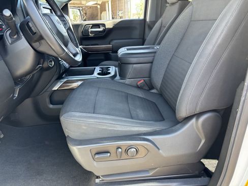 Used 2022 Chevrolet Silverado 1500 LT Trail Boss w/ Safety Package AWD/4WD image 17