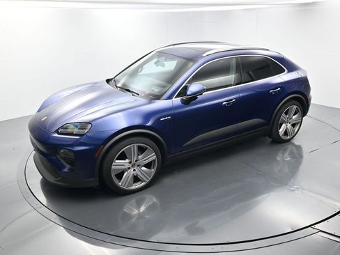 Certified 2024 Porsche Macan 4 Electric image 34