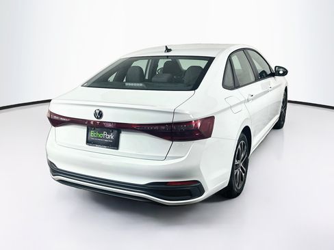 Used 2025 Volkswagen Jetta Sport FWD image 9