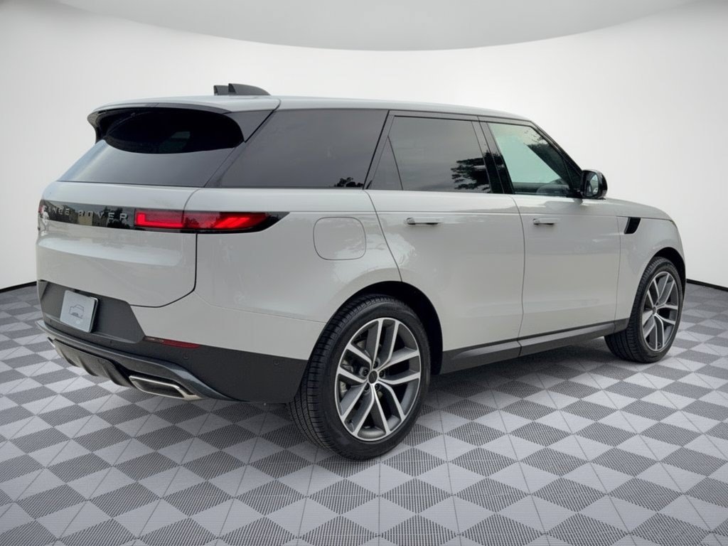 New 2027 Land Rover Range Rover Sport SE AWD/4WD image 9