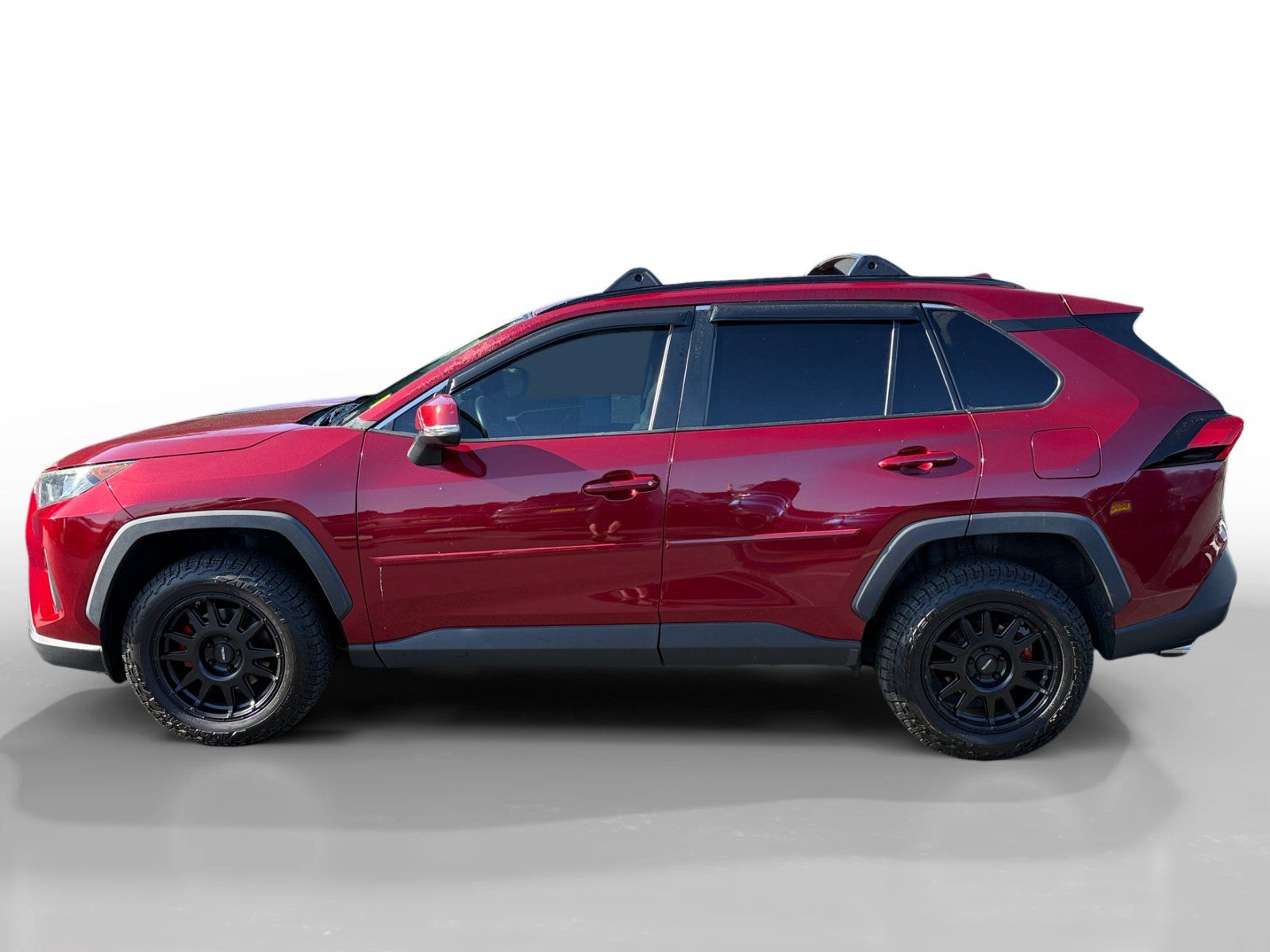 Used 2019 Toyota RAV4 LE w/ Carpet Mat Package FWD image 2