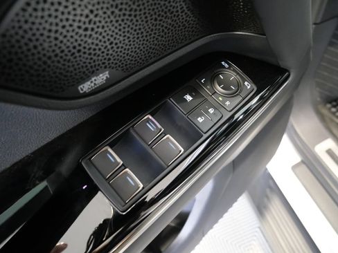 Certified 2025 Lexus LX 700h Overtrail AWD/4WD image 15