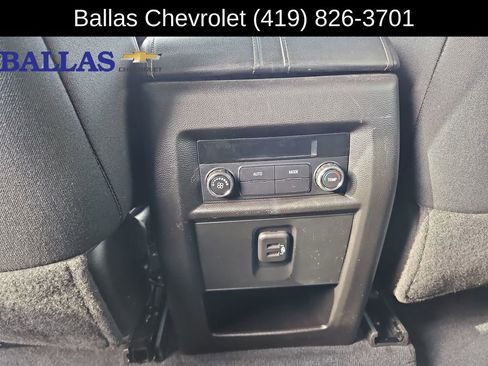 Certified 2022 Chevrolet Traverse LT image 22