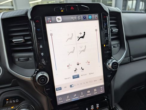 New 2026 RAM 1500 4x4 Crew Cab image 29