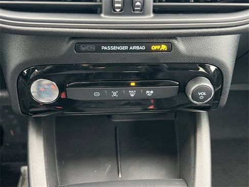 New 2026 Ford Escape SE image 20