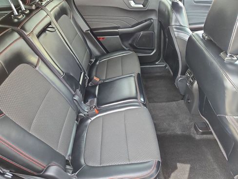 Used 2025 Ford Escape ST-Line Select image 29