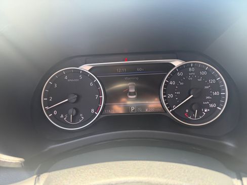 Used 2025 Nissan Sentra SV FWD image 22