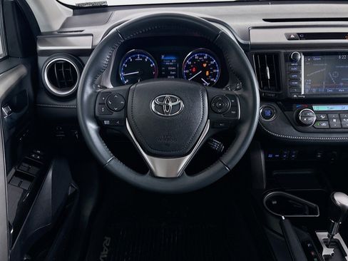 Used 2017 Toyota RAV4 Limited FWD image 5