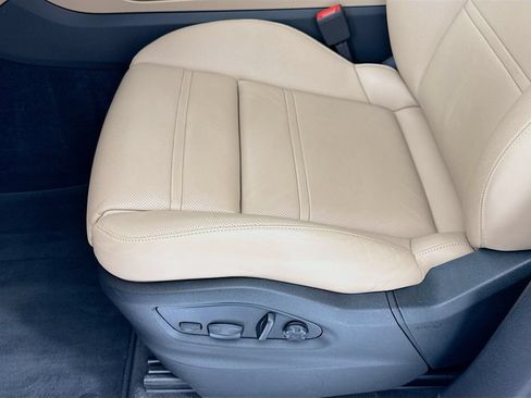 Certified 2025 Porsche Cayenne GTS AWD/4WD image 13