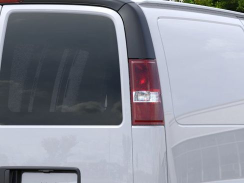 New 2026 GMC Savana 2500 w/ Driver Convenience Package image 13
