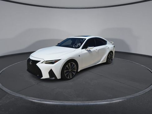 Used 2022 Lexus IS 350 F Sport RWD image 4