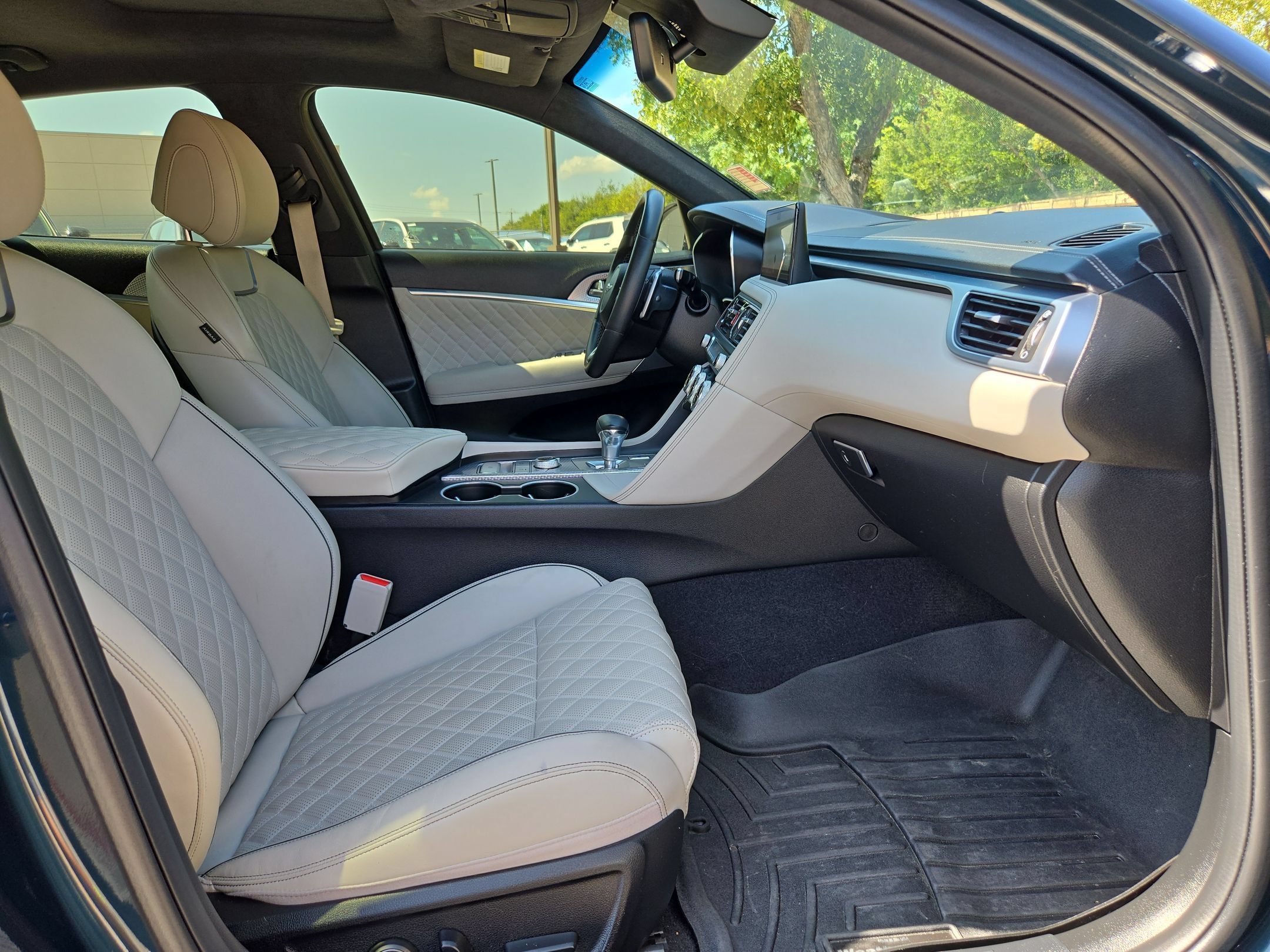Used 2023 Genesis G70 3.3T w/ Sport Prestige Package AWD/4WD image 27
