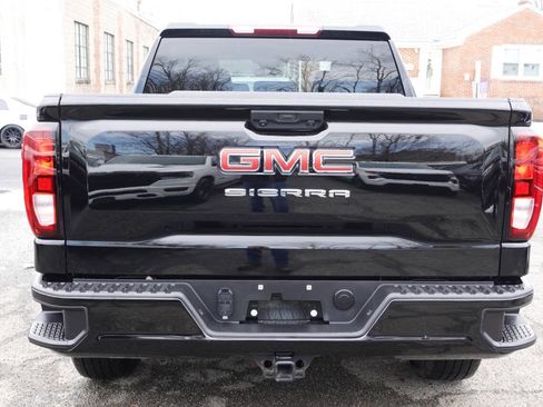 Used 2024 GMC Sierra 1500 Pro w/ Graphite Edition image 8