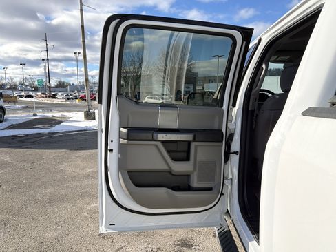 Used 2020 Ford F150 XLT w/ Equipment Group 302A Luxury image 28