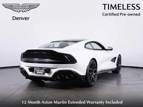 Used 2025 Aston Martin Vanquish image 8