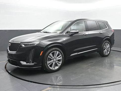 Certified 2024 Cadillac XT6 Premium Luxury w/ Platinum Package AWD/4WD image 2