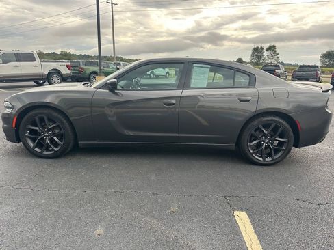 Used 2020 Dodge Charger SXT w/ Blacktop Package image 22