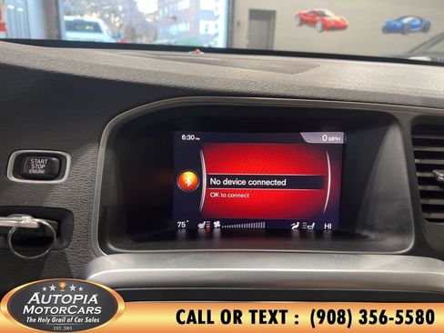 Used 2018 Volvo S60 T5 Inscription image 24