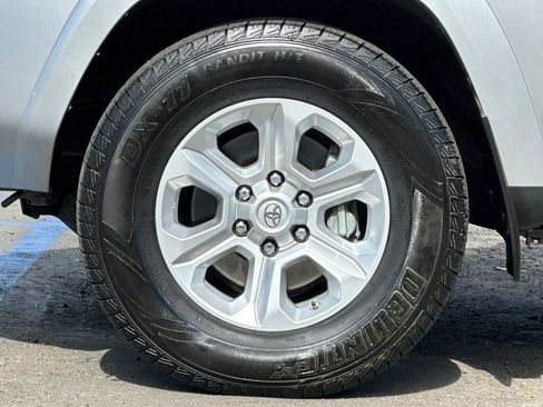 Used 2021 Toyota 4Runner SR5 image 25